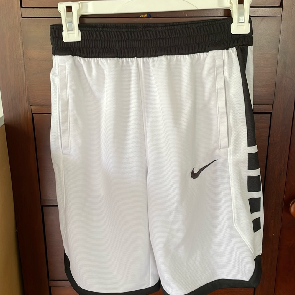 Nike boys shorts, Size L